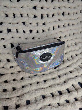 NEW Tacktical Equine Holographic Mini Saddle Bag Trail Riding Horse Pouch Silver
